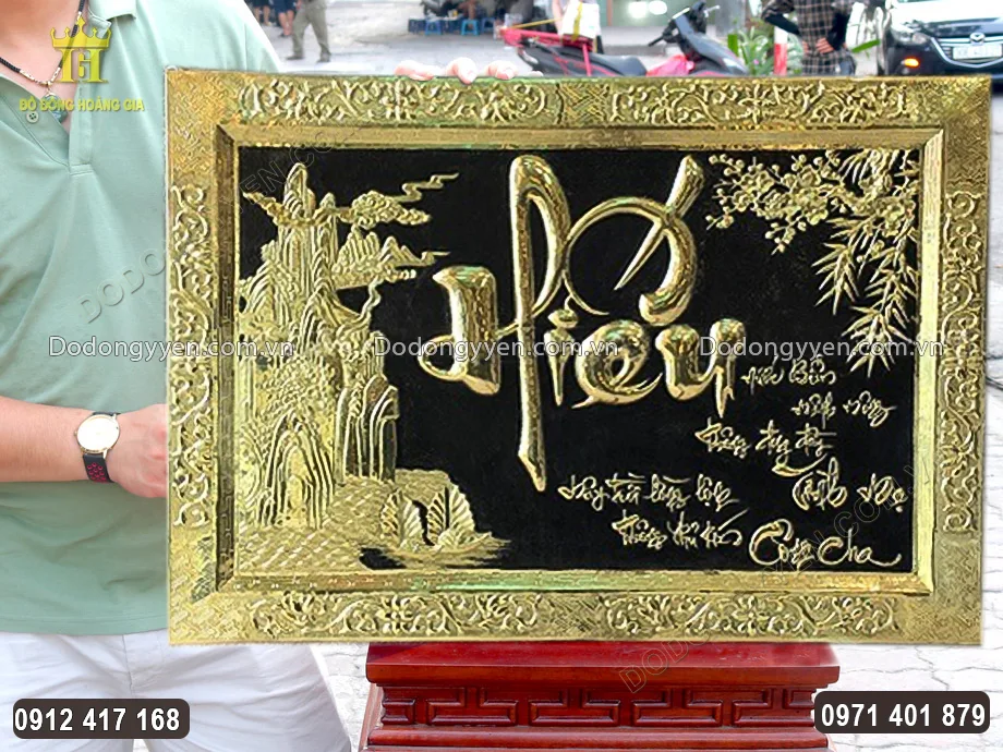 Khung tranh liền đồng v&agrave;ng chắc chắn